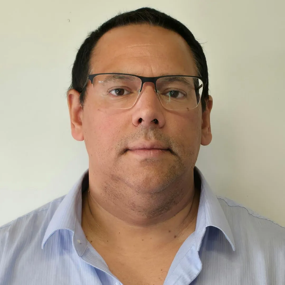 the doctors te whare hapara dr graham robinson farah