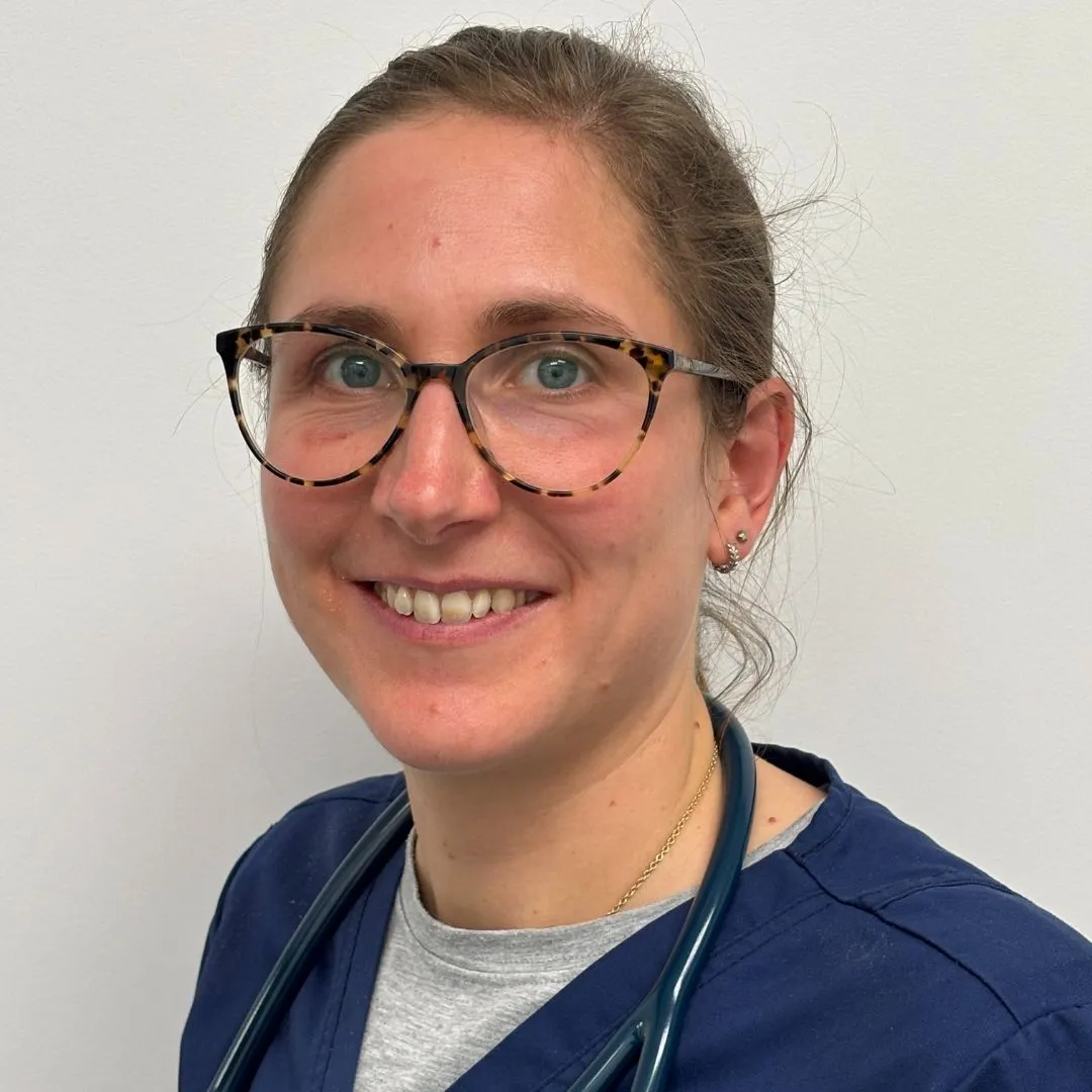 team medical dr oliver rhiannon